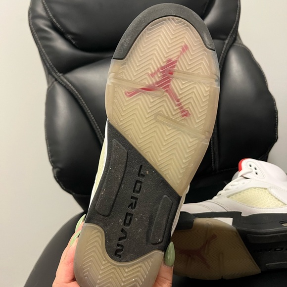 Air Jordan 5 Retro GS Fire Red - Picture 8 of 11